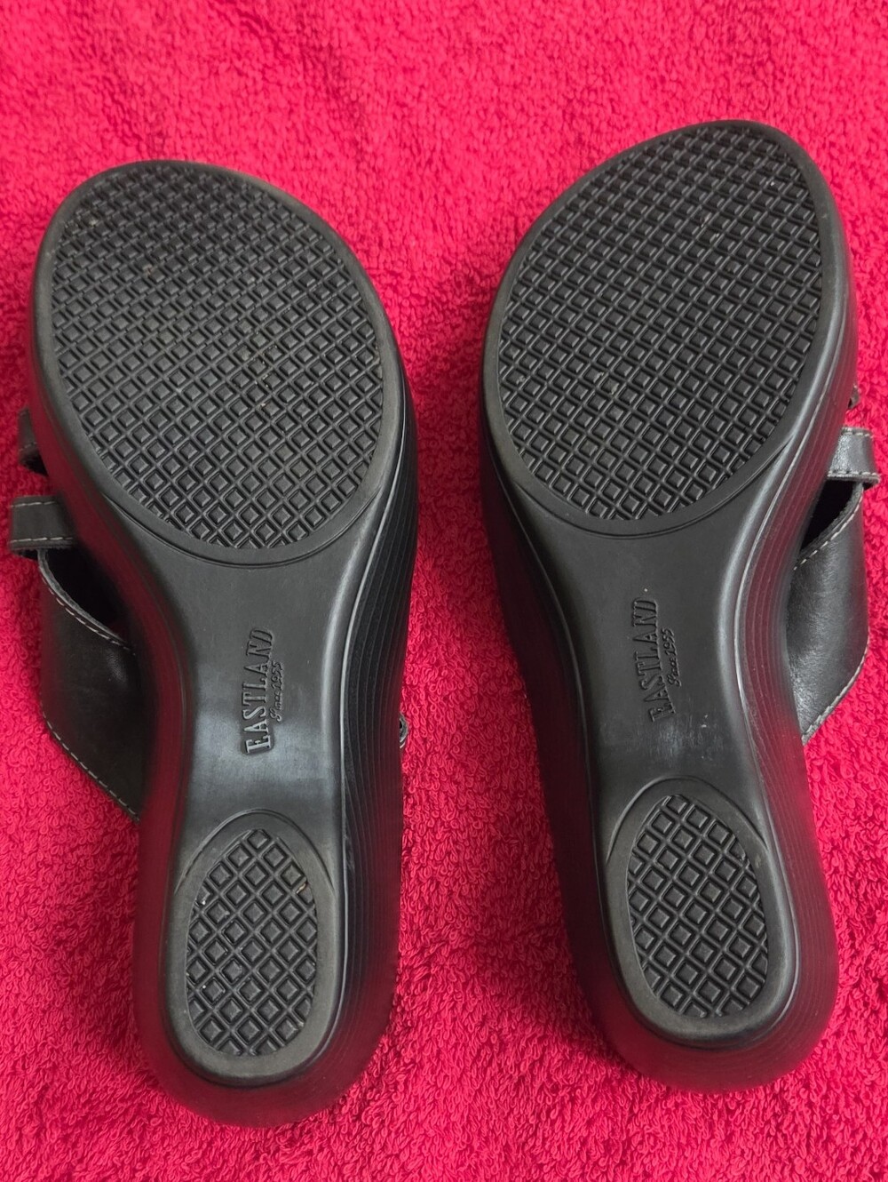 Eastland Poppy Women's Black Slide Wedge Sandals 8M - Picture 3 of 5